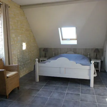 La Grange De Saint Romain Bed and breakfast